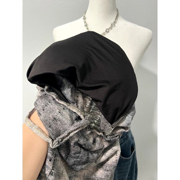 **NEW Korean Y2K Slanted Cut Tank Top - Picture 6 of 6